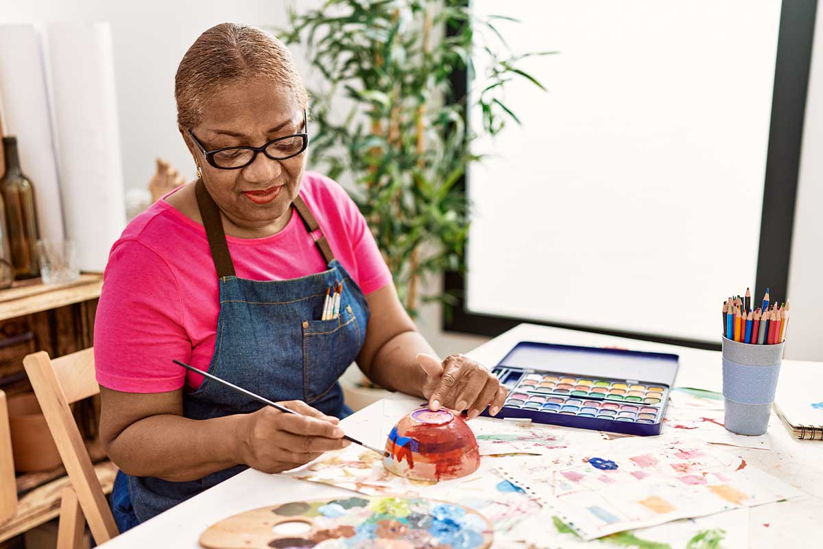 5-arts-and-crafts-ideas-for-seniors-senior-care-florida